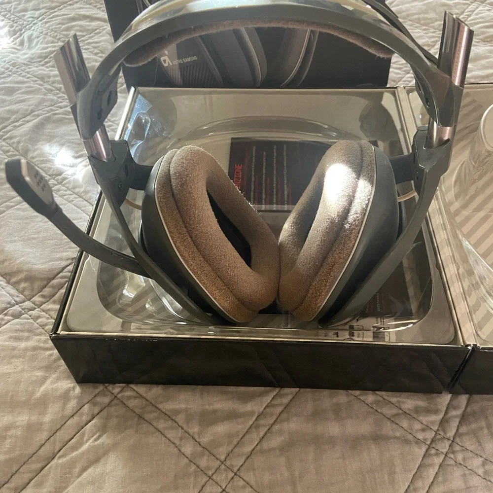 Astro A40 PC MAC - Head phone - head set for gaming. Used in fair condition